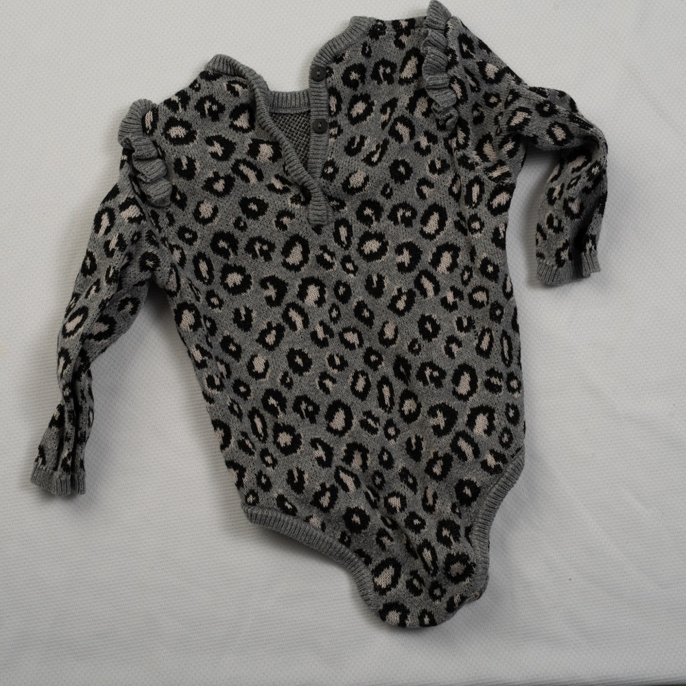 Tocoto vintage baby girl romper/sweater - Picture 3 of 4